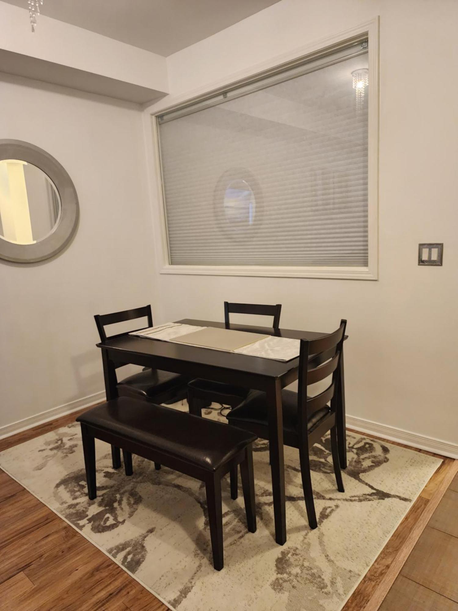 Beautiful Townhouse Near Yorkdale Mall, Wilson Subway Apartment Toronto Bagian luar foto